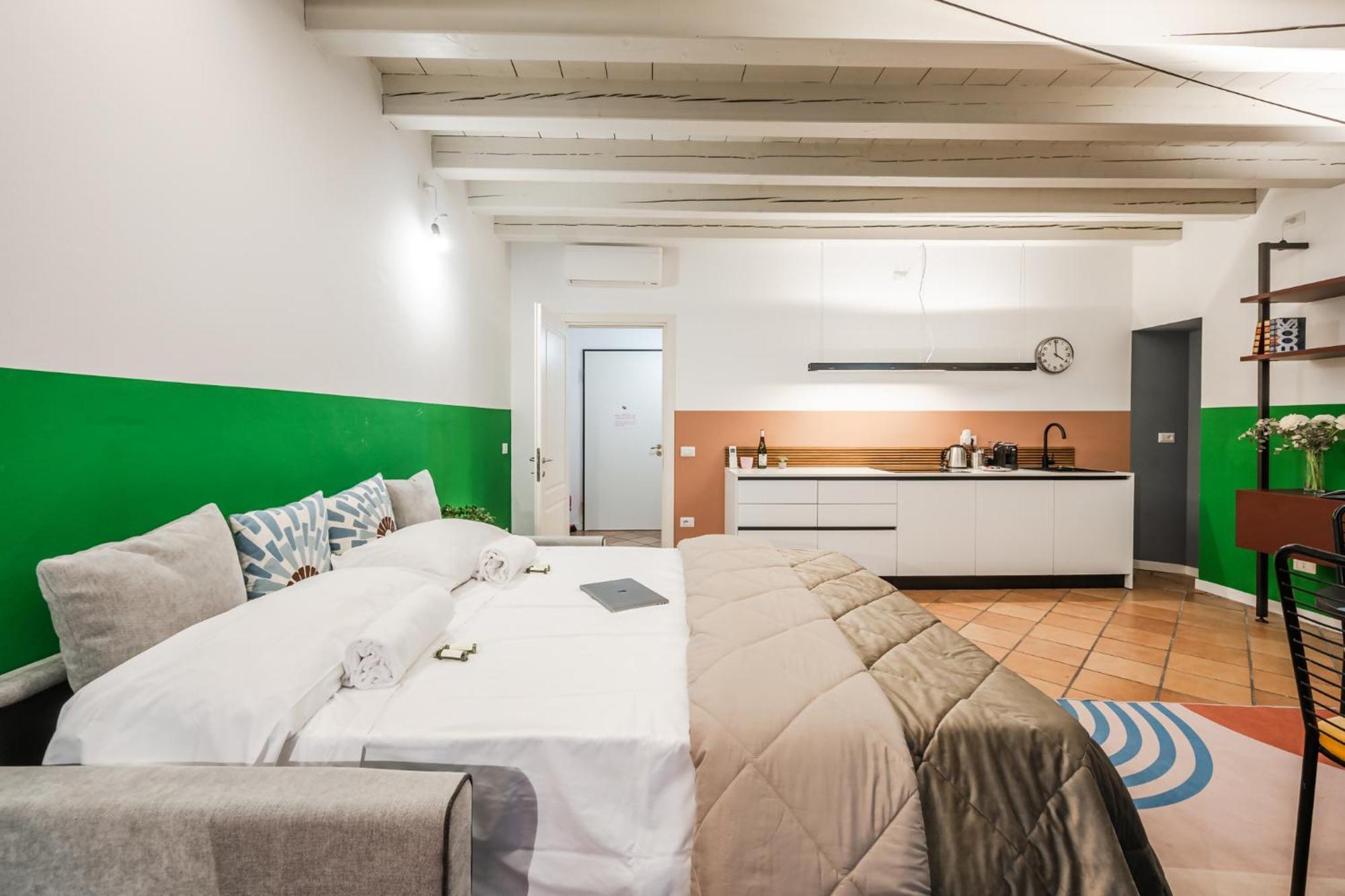 Riverwalk Al Castello Indipendent Apartments Verona Exterior foto